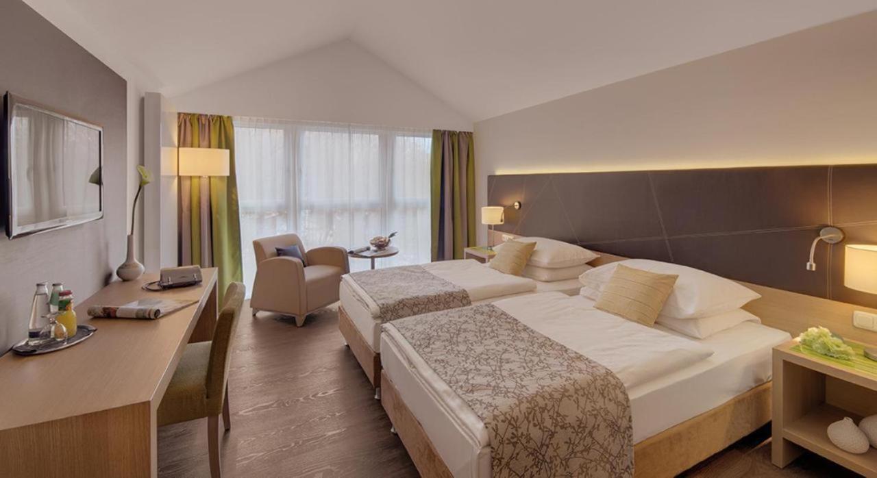 Hotel Holl Шонгау Экстерьер фото